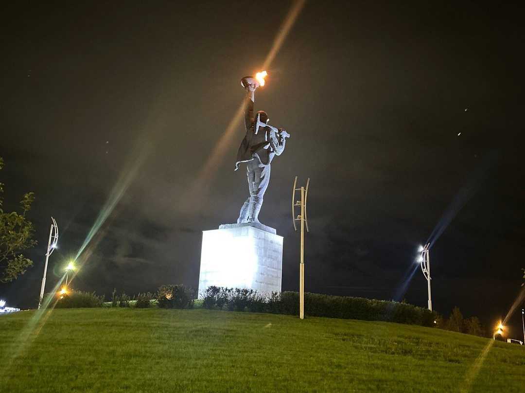 Monument to the Conquerors of Samotlor景点图片