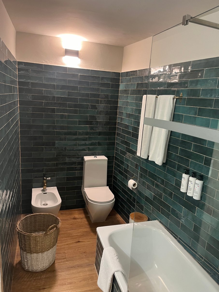 Los Seises Sevilla, a Tribute Portfolio Hotel-浴室