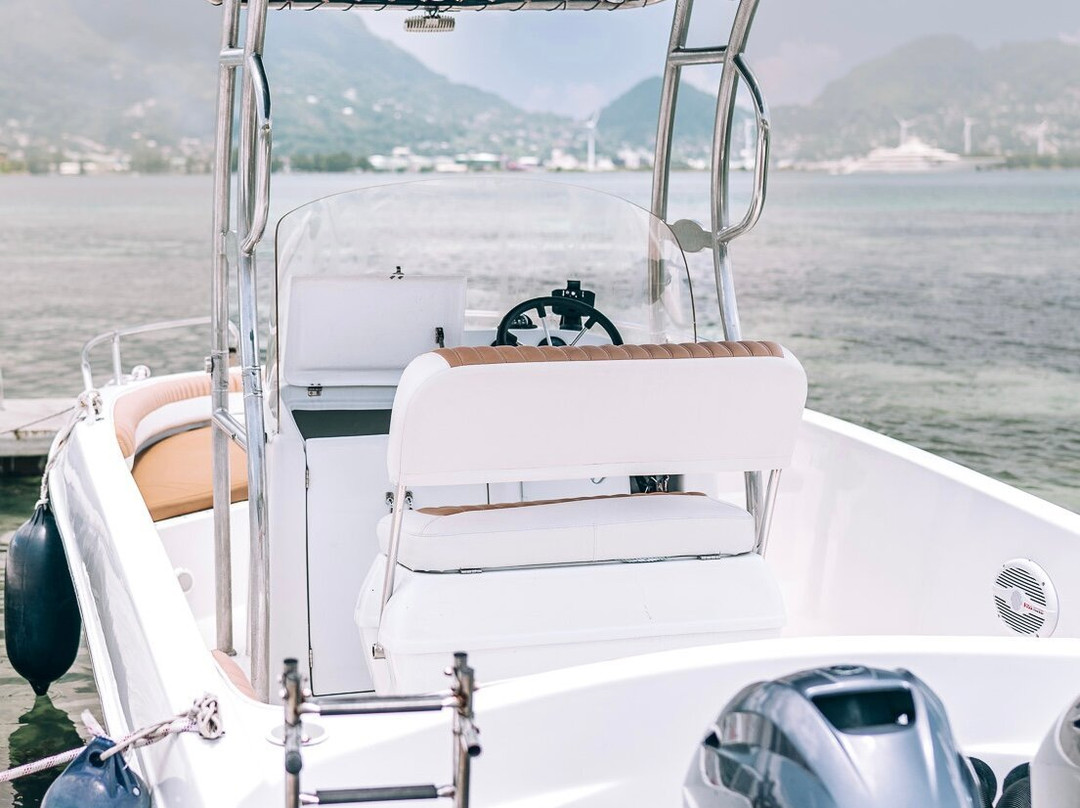 Blue Horizon Charter-伊甸岛必去景点