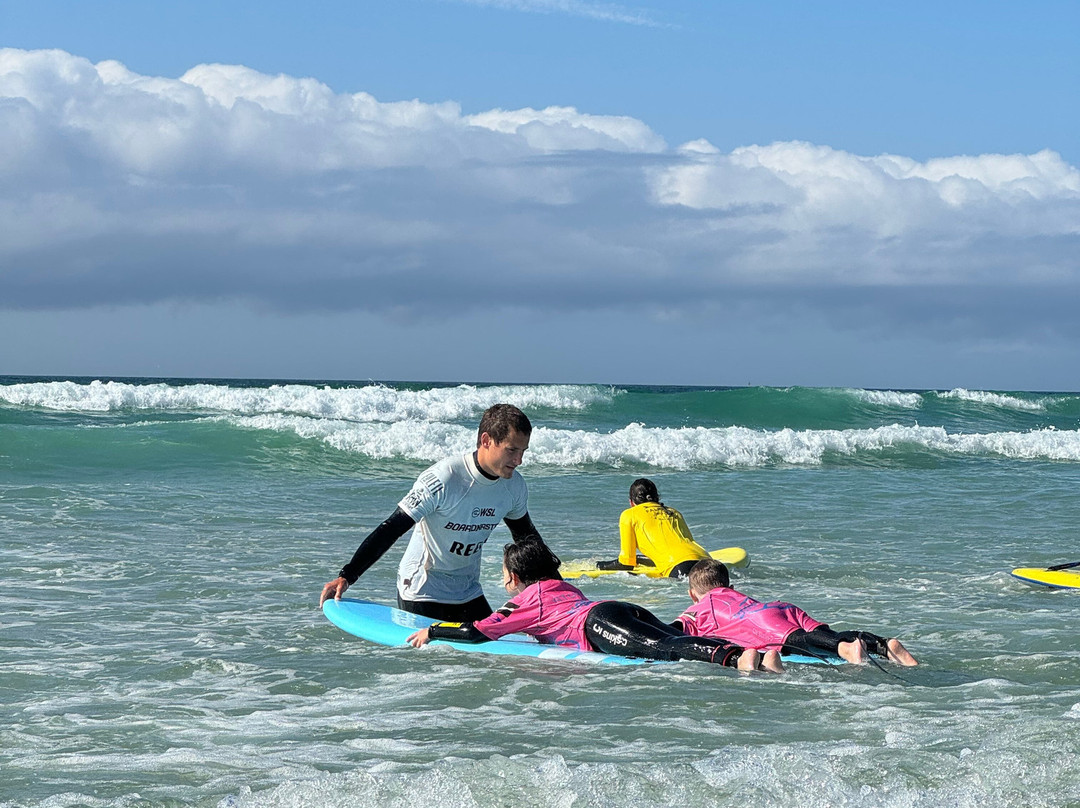 Global Boarders Surf School Gwithian Beach-Hayle必去景点