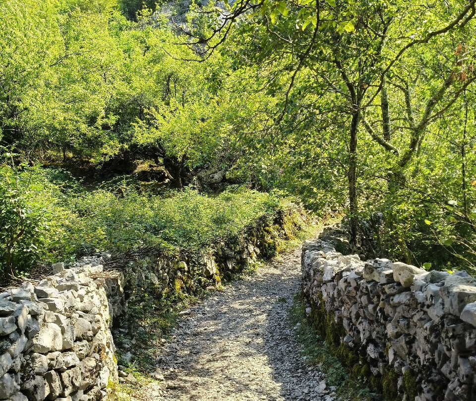 Grunasi Waterfall-Theth必去景点