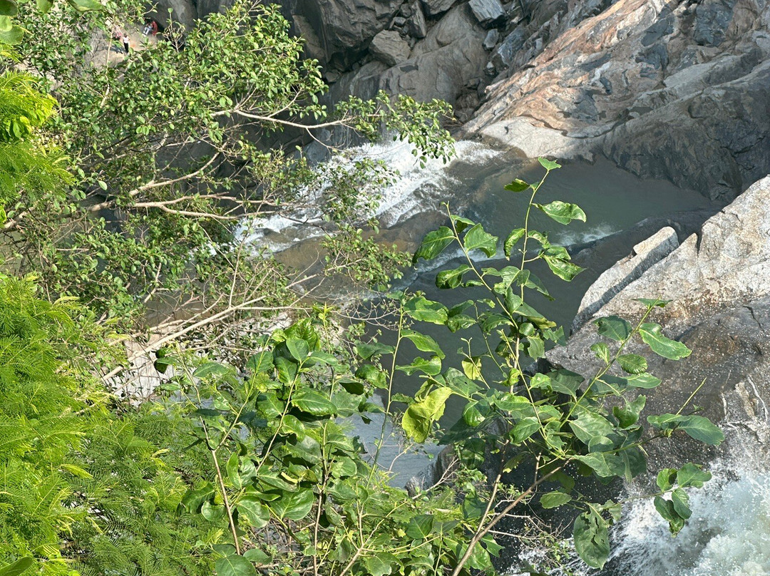 Hundru Falls景点图片
