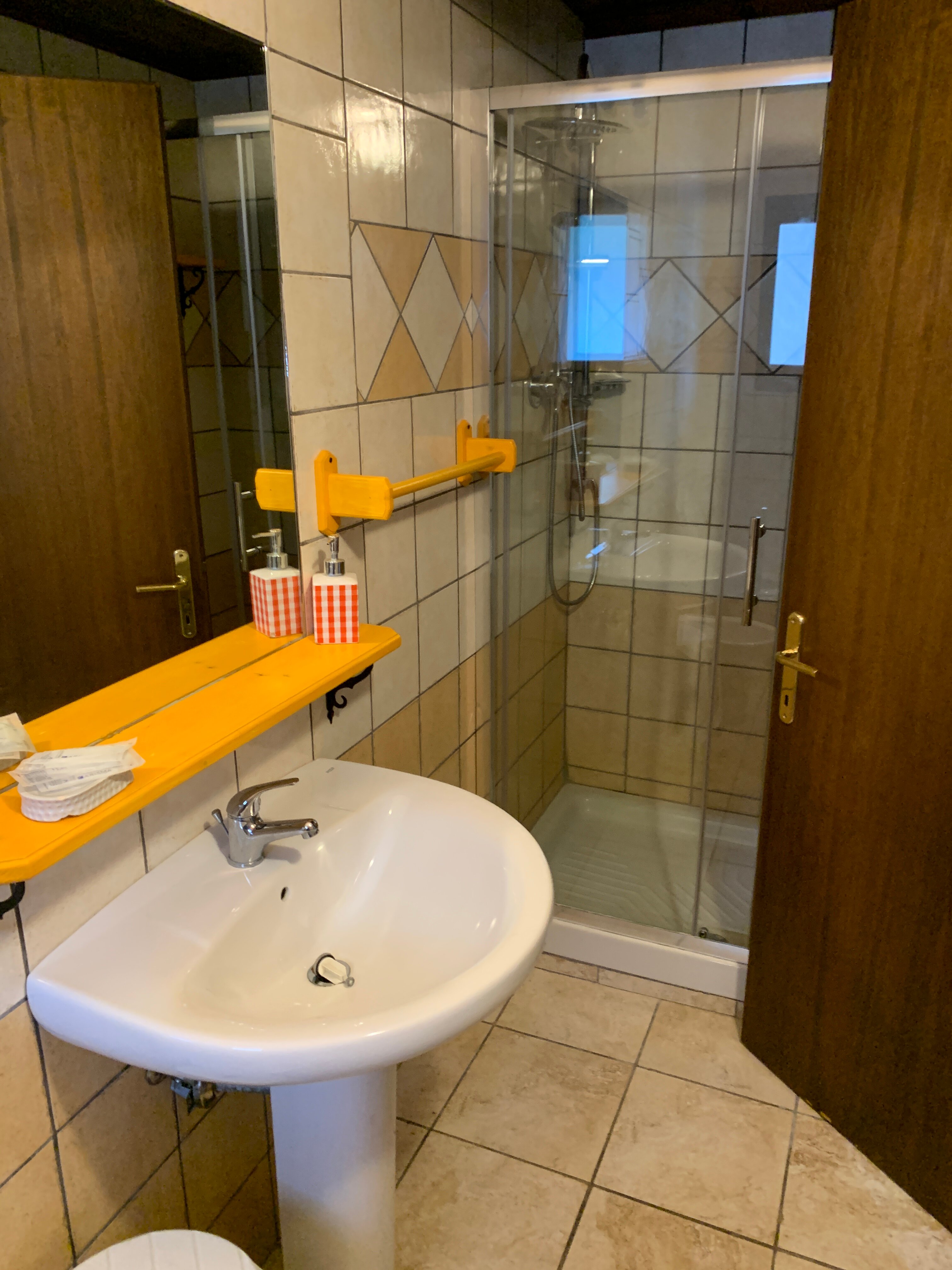 Hotel La Valle del Cedrino-浴室