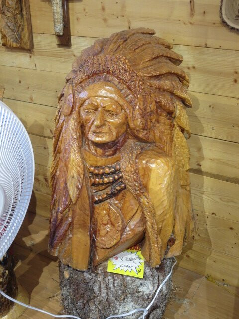 Dahl’s Chainsaw Art景点图片