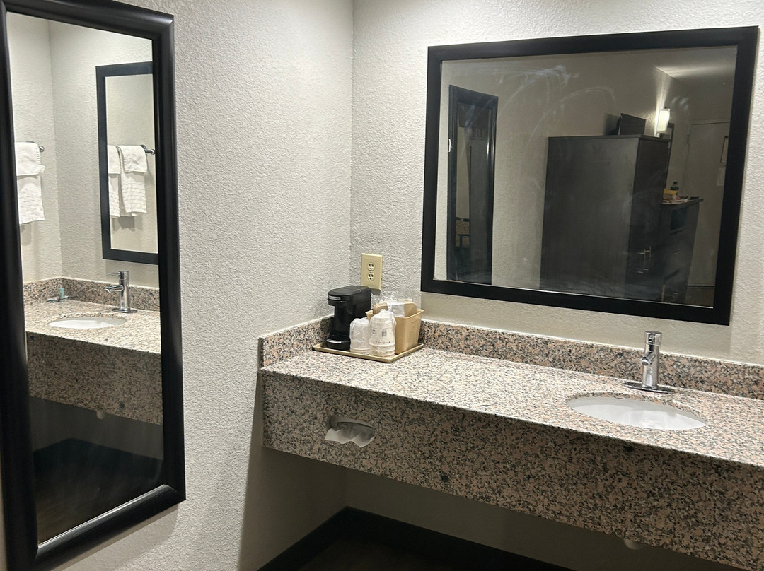 Best Western Cades Cove Inn主图