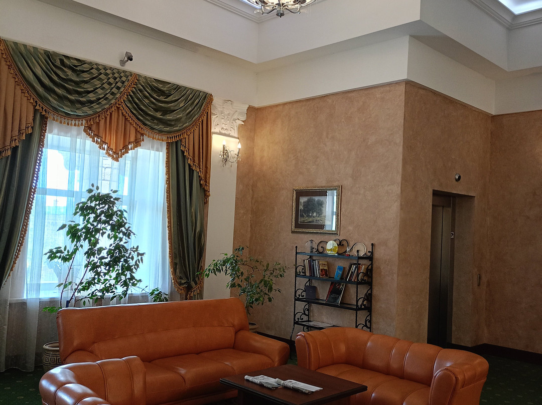 Central Hotel主图