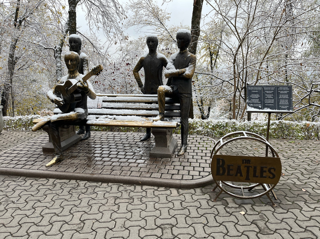 The Beatles Monument-阿拉木图必去景点
