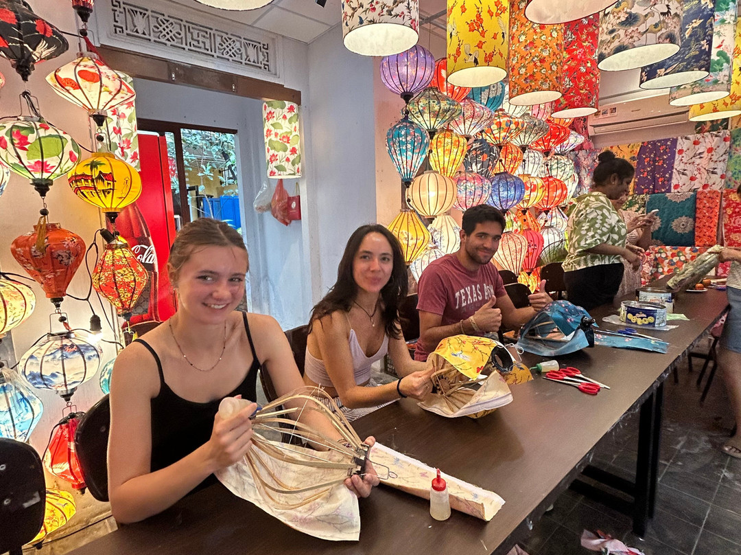 Lantern Making Class With Lynn-会安必去景点