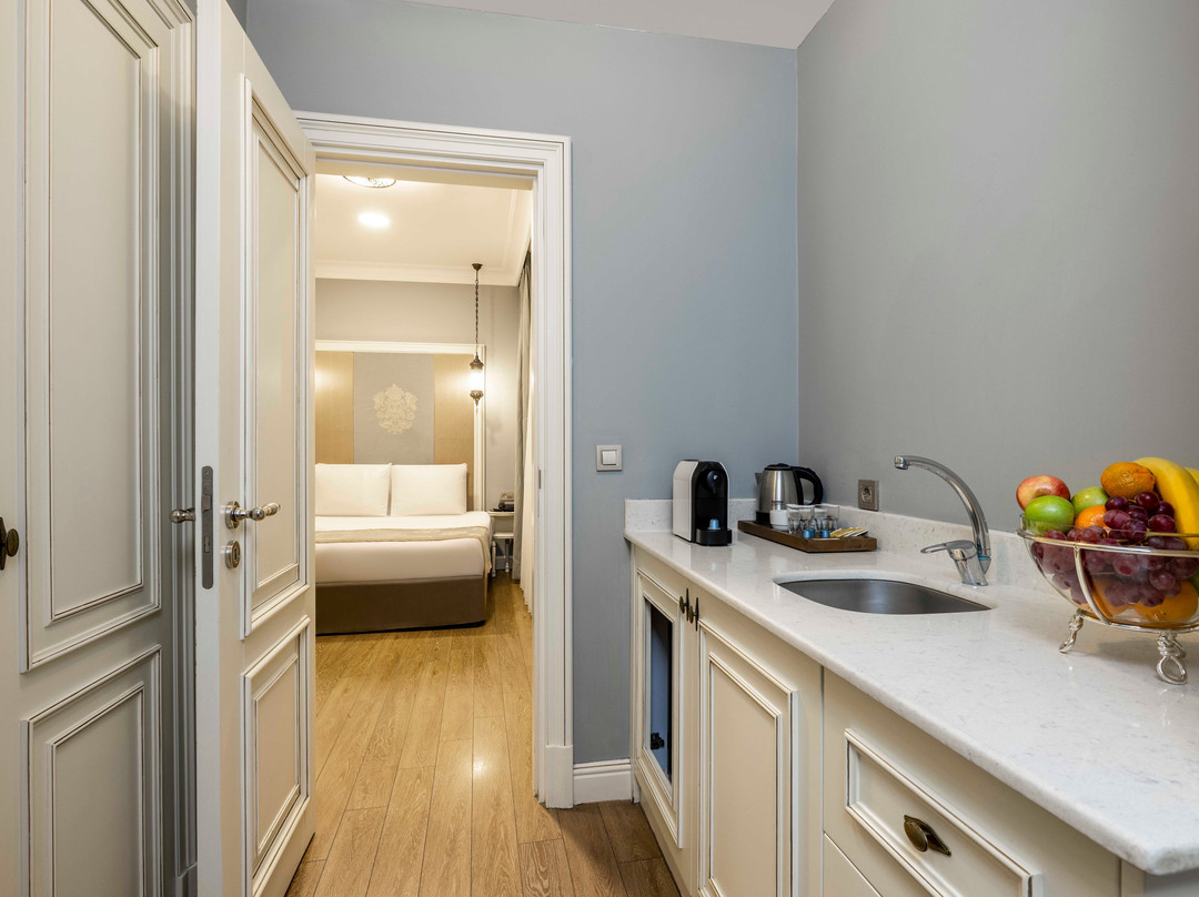 雷蒙德酒店主图