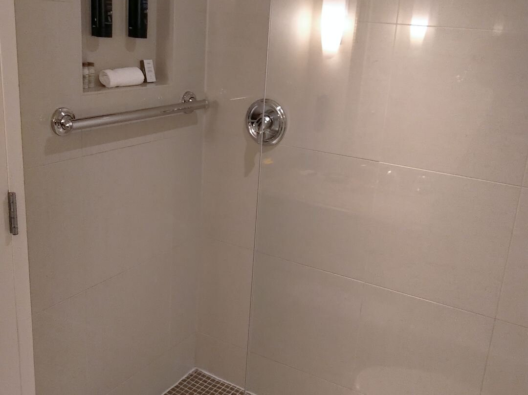 乔治王子酒店主图