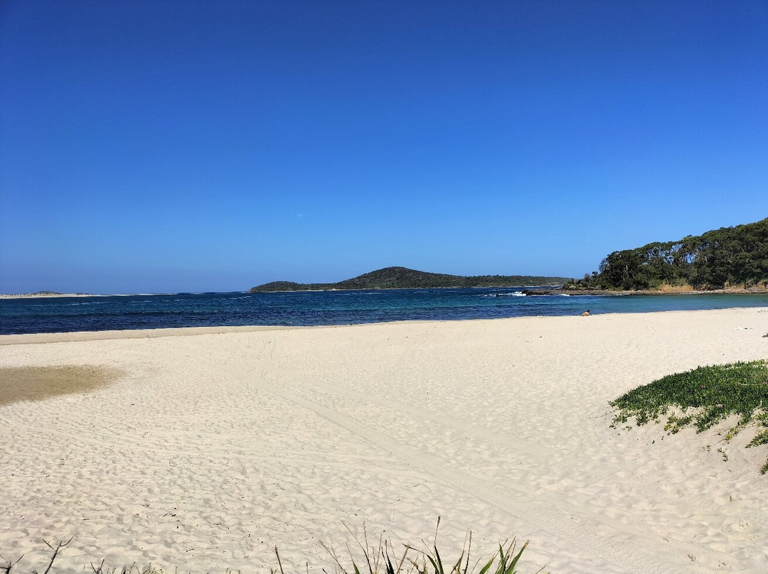 Fingal Bay Beach景点图片