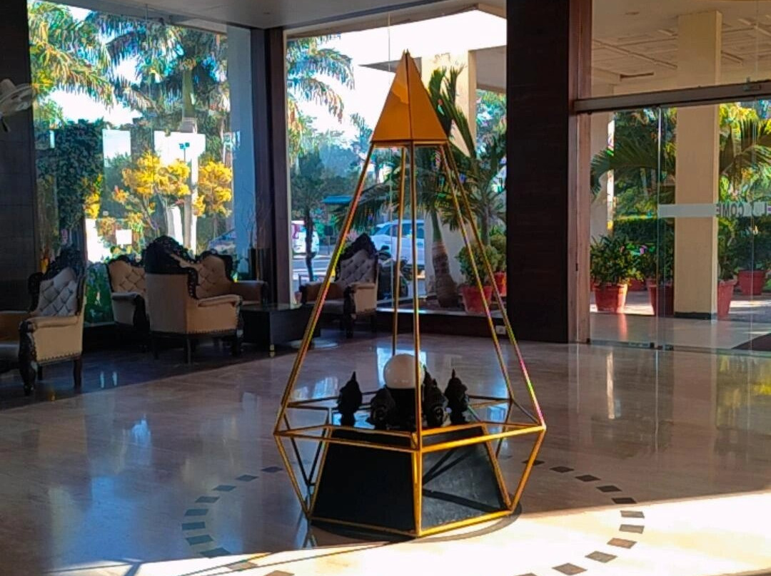 Solitaire Hotel and Resorts主图