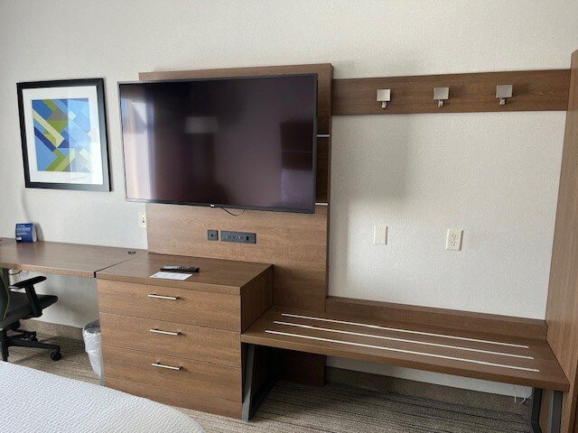 Holiday Inn Express & Suites Reno Airport By IHG主图