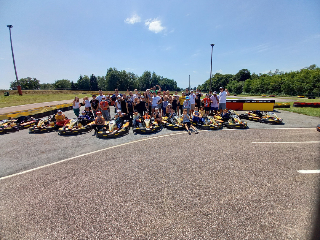 Jcs Karting Parc-Lubersac必去景点