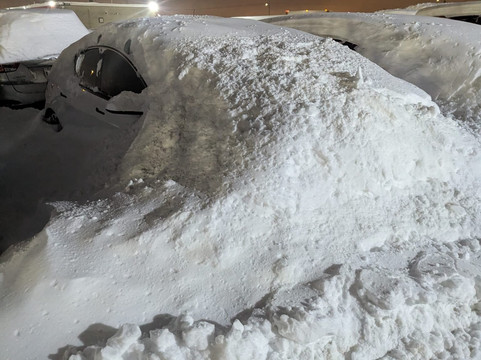 EZ Airport parking-米西索加必去景点