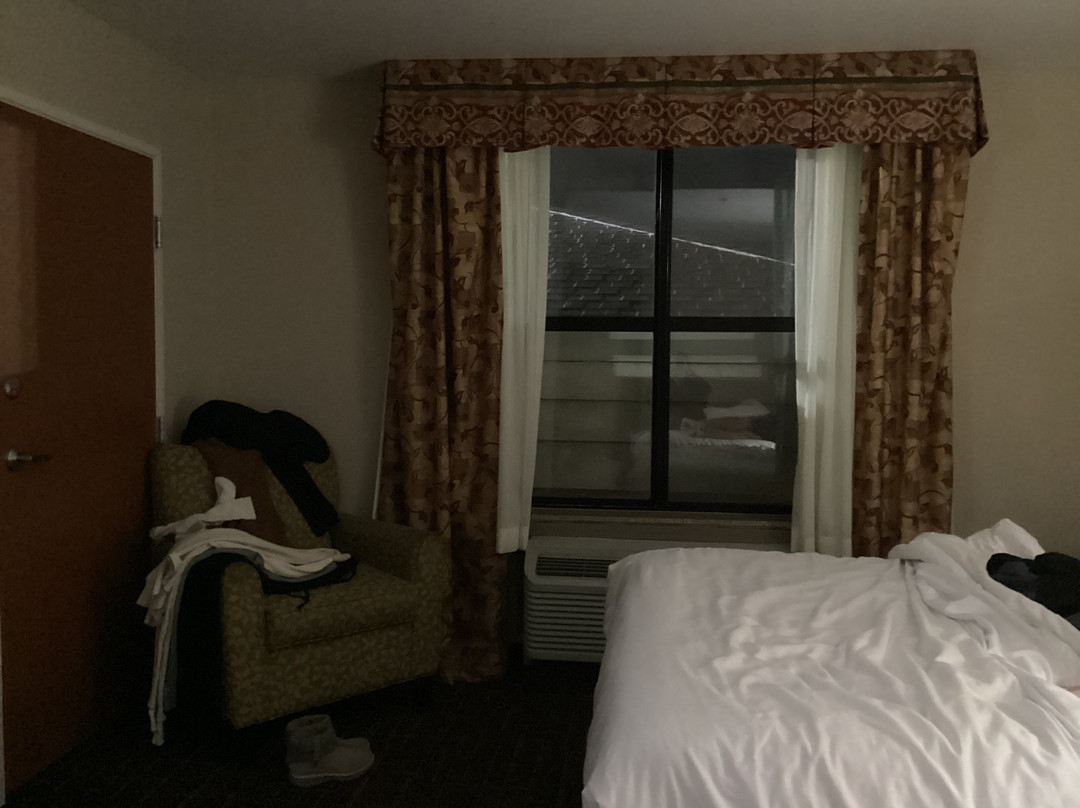 Spark by Hilton Shawnee主图