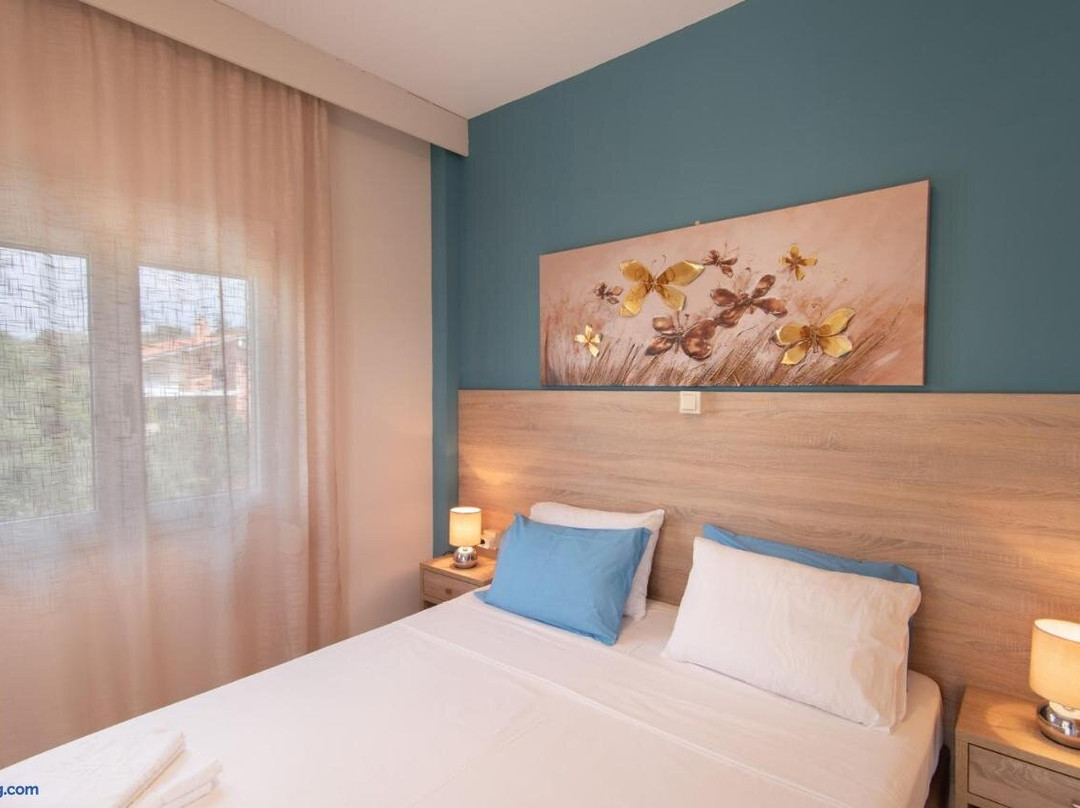 Stavi Apartments