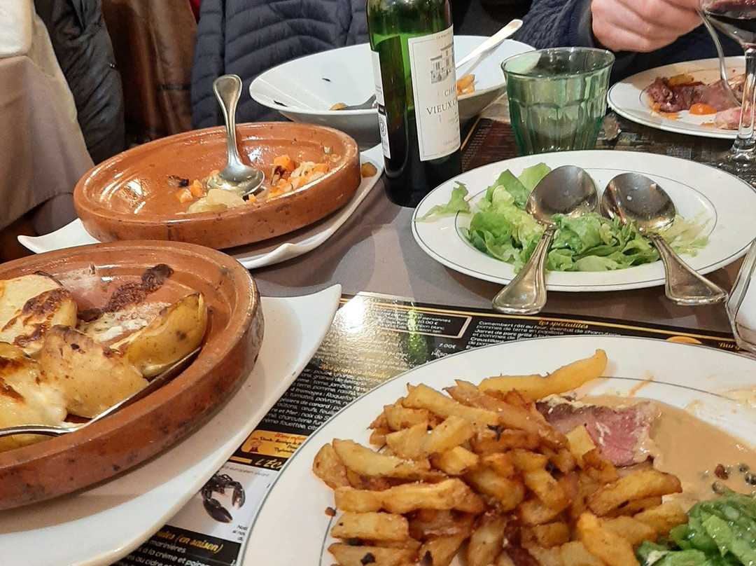Hotel-Restaurant Les Bruyères主图