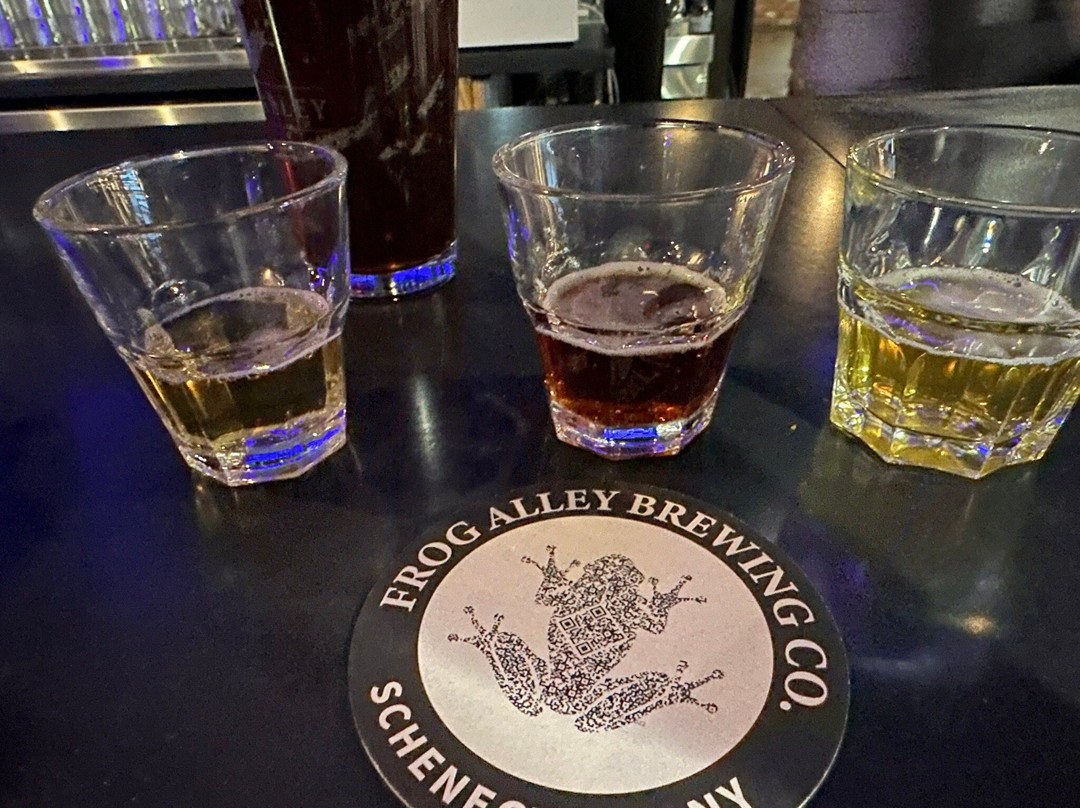 Frog Alley Brewing Company景点图片
