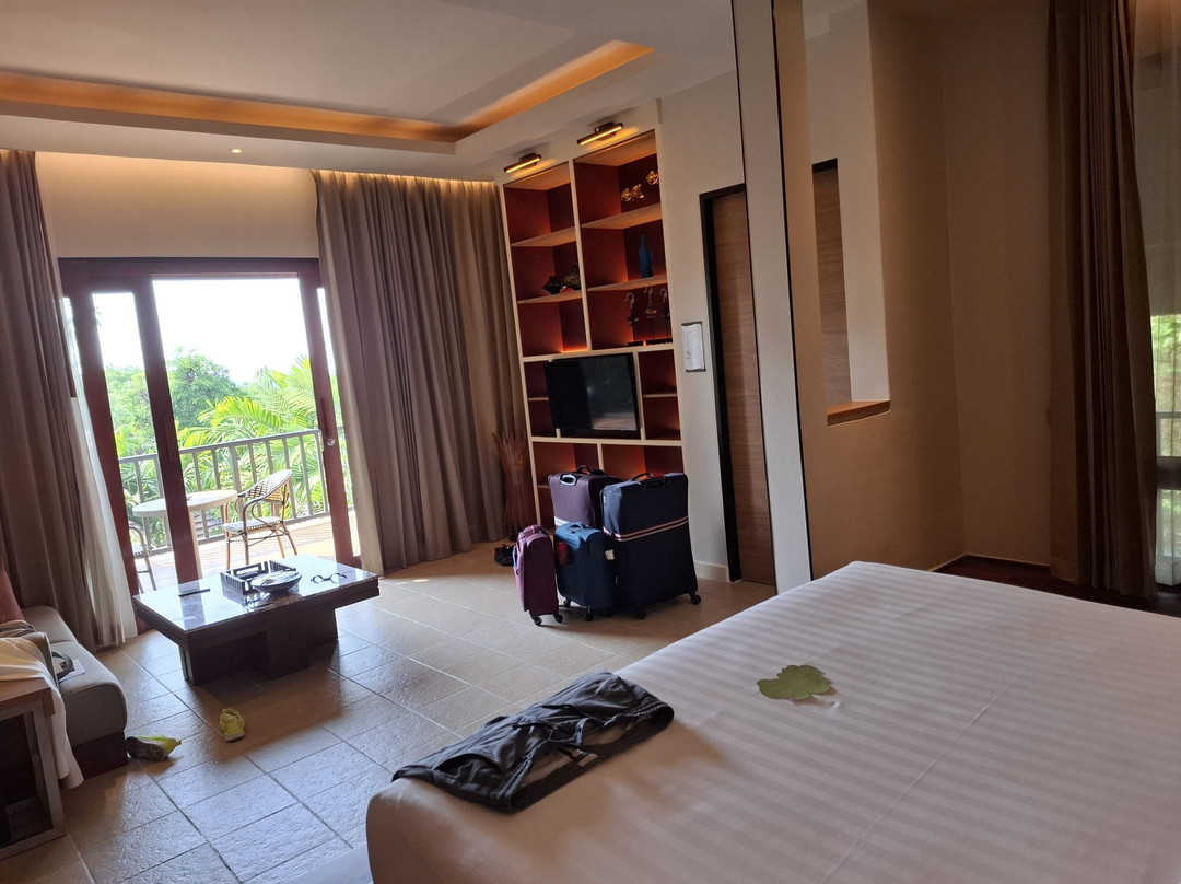 旭日海洋沙滩酒店主图