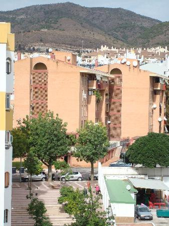 加蒙纳尔花园酒店主图