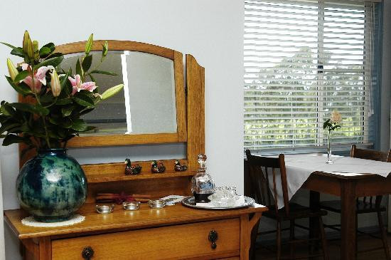 Pines on the Plateau主图