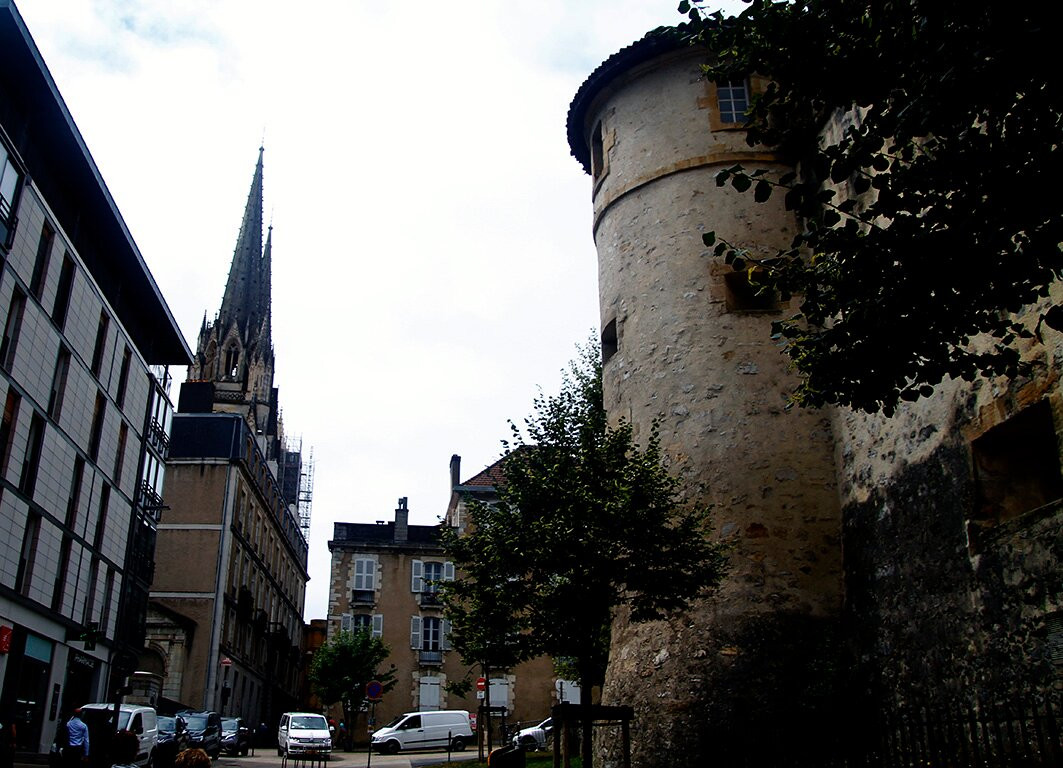 Château-Vieux景点图片