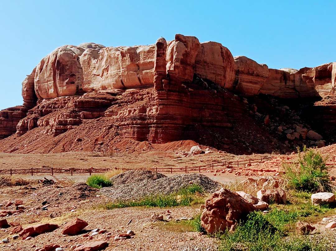 Twin Rocks Trading Post-布拉夫必去景点
