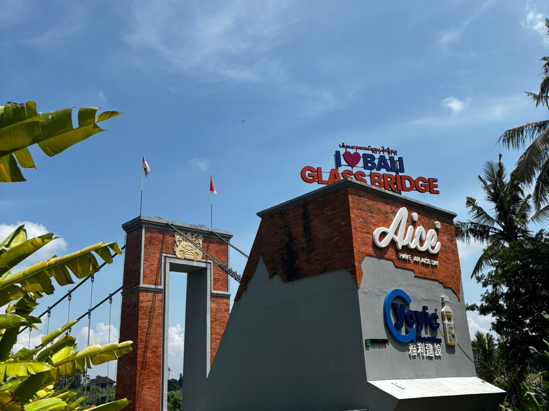 Glass Bridge Bali-Kemenuh必去景点