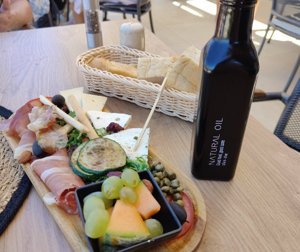 Popic Winery Lumbarda景点图片