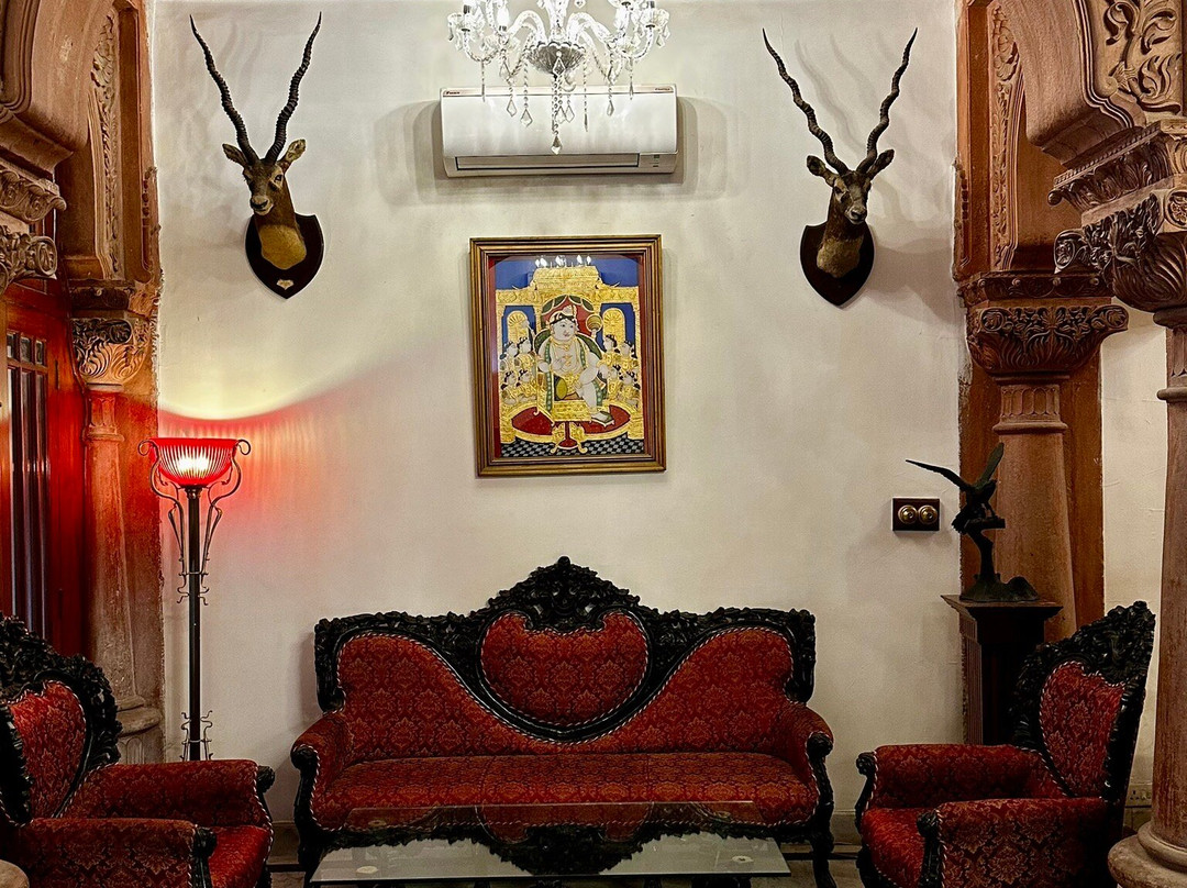 拉克西米尼瓦斯宫酒店主图