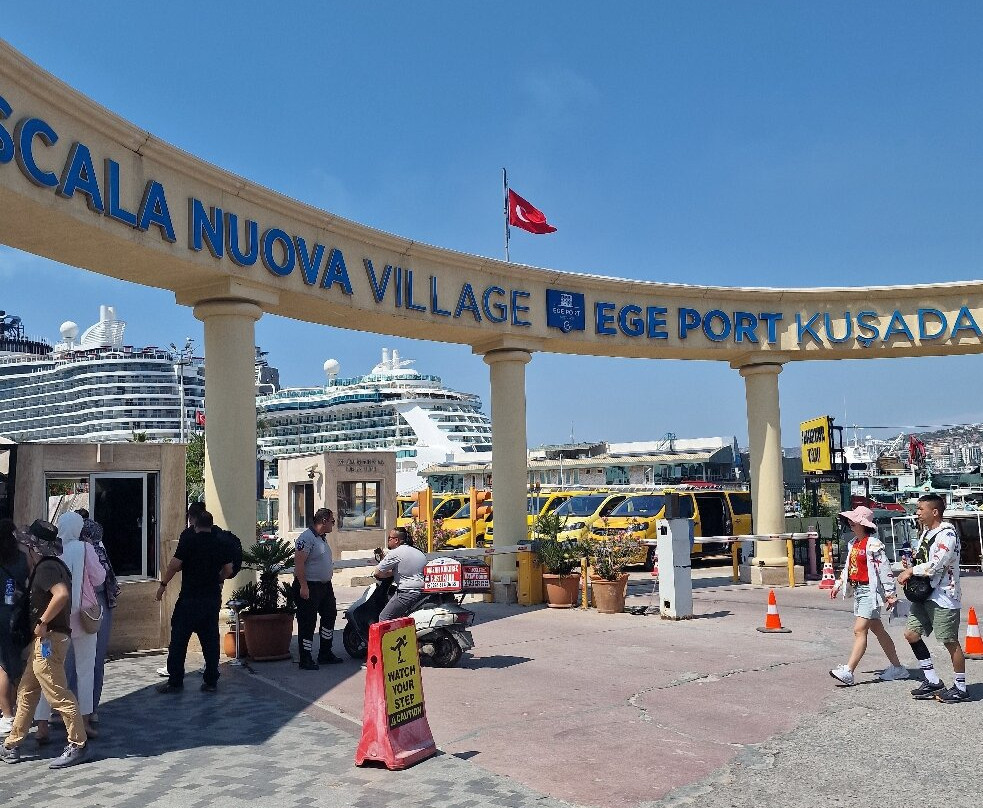 Rhenia Tours-Samos Town必去景点