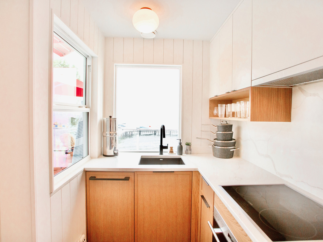 Peachland Beach Resort主图