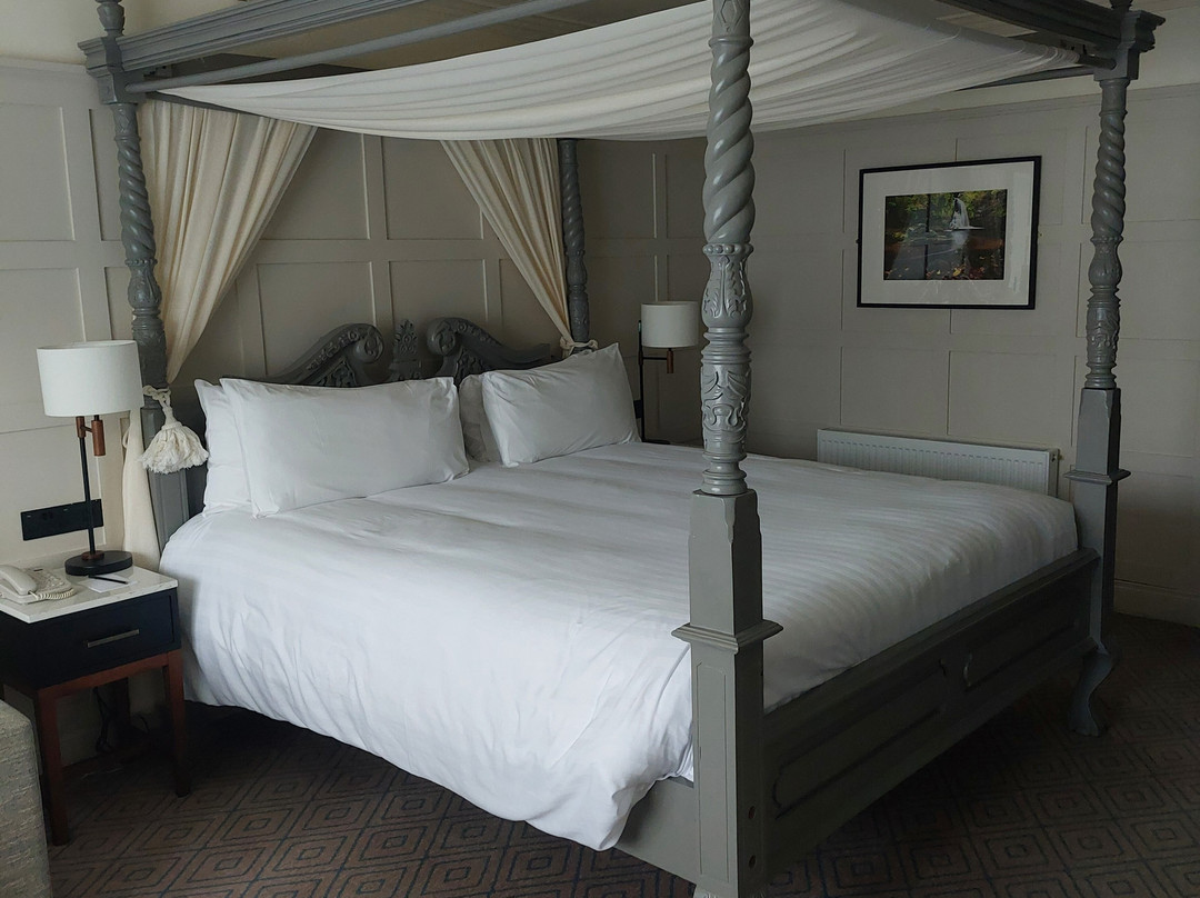 Castlecourt Hotel主图
