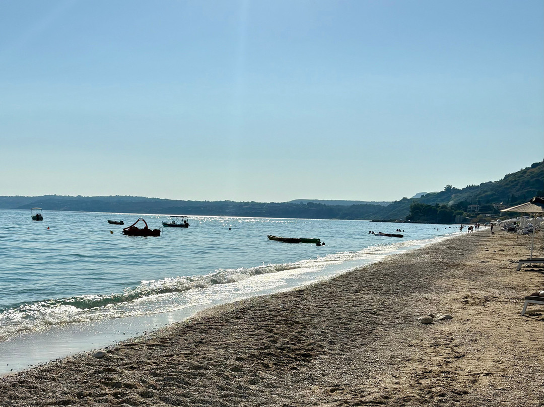 Lourdas (Lourdata) Beach-Lourdata必去景点