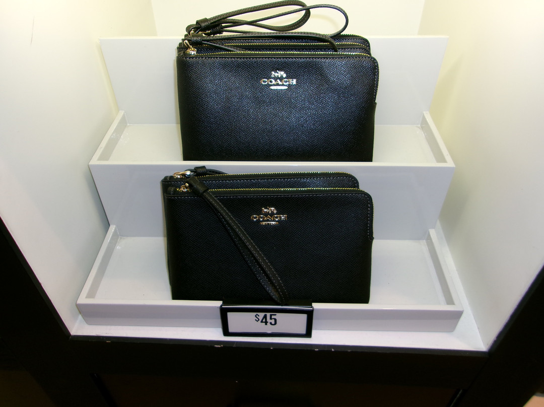 COACH Outlet