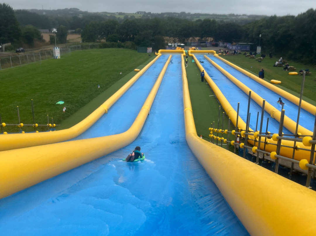 Mega Slip And Slide Cornwall-Blackwater必去景点