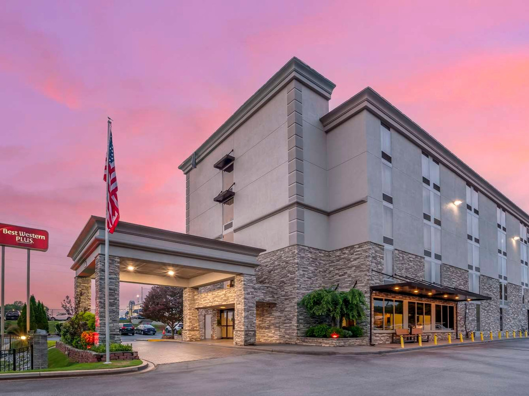 Best Western Plus Greenville I-385 Inn & Suites