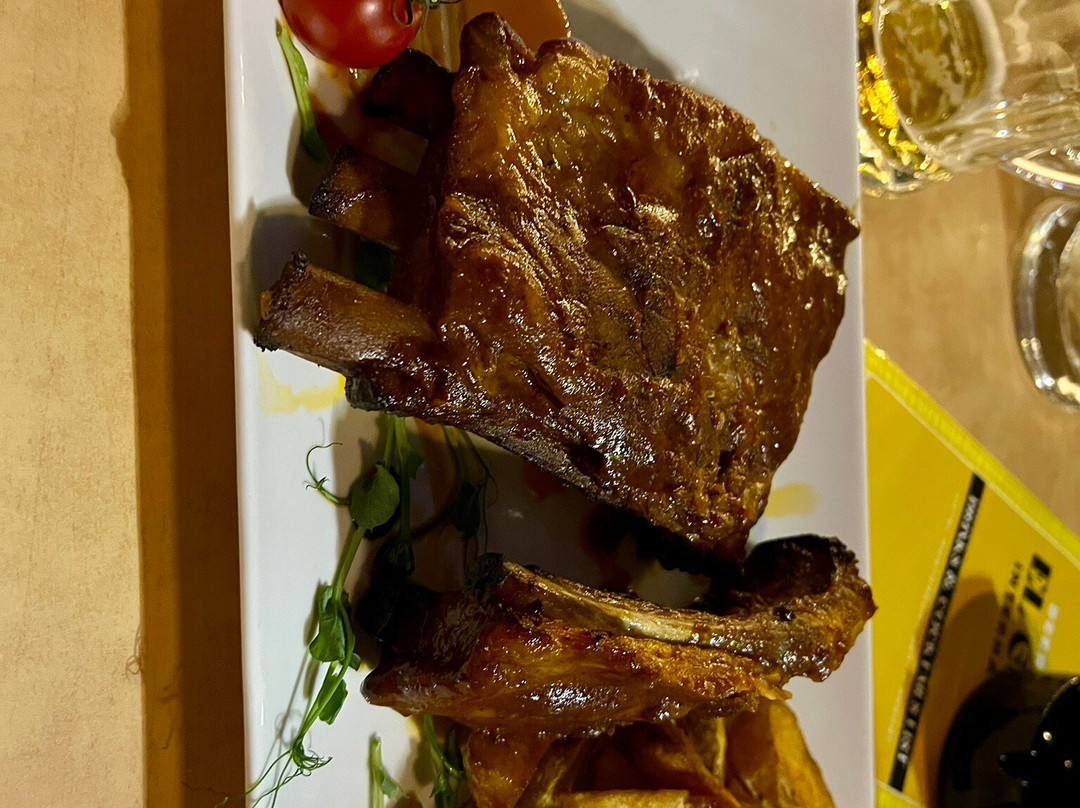 El Gusto International Beer Garden