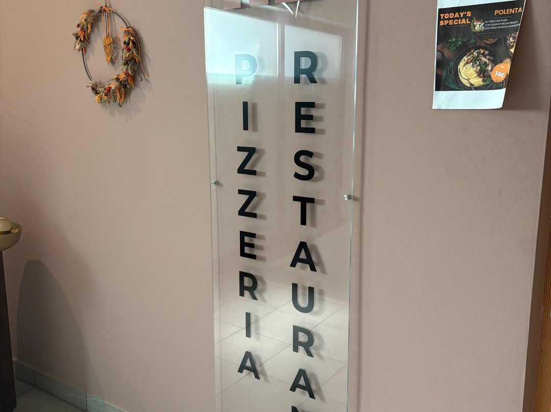 Nolé Pizzeria Restaurant