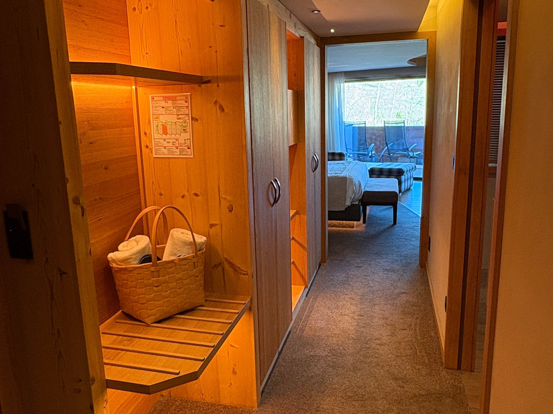 Hôtel Restaurant & SPA Julien主图