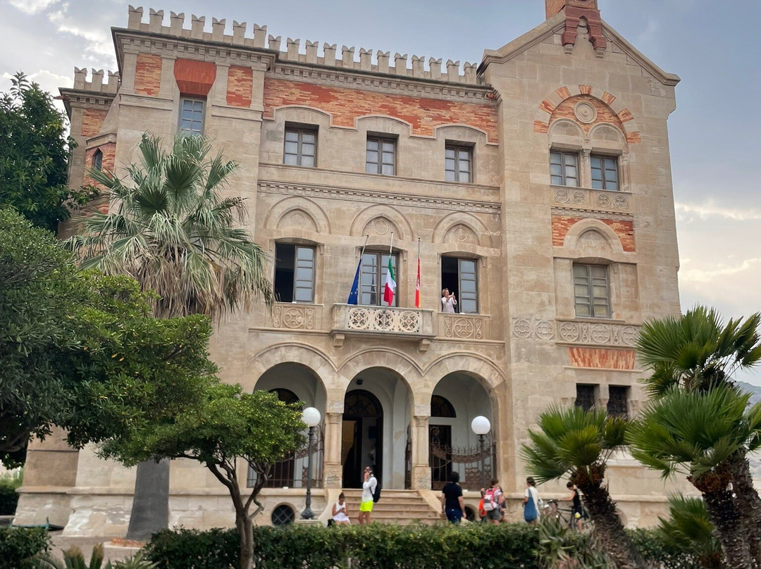 Palazzo Florio-法维格纳纳必去景点