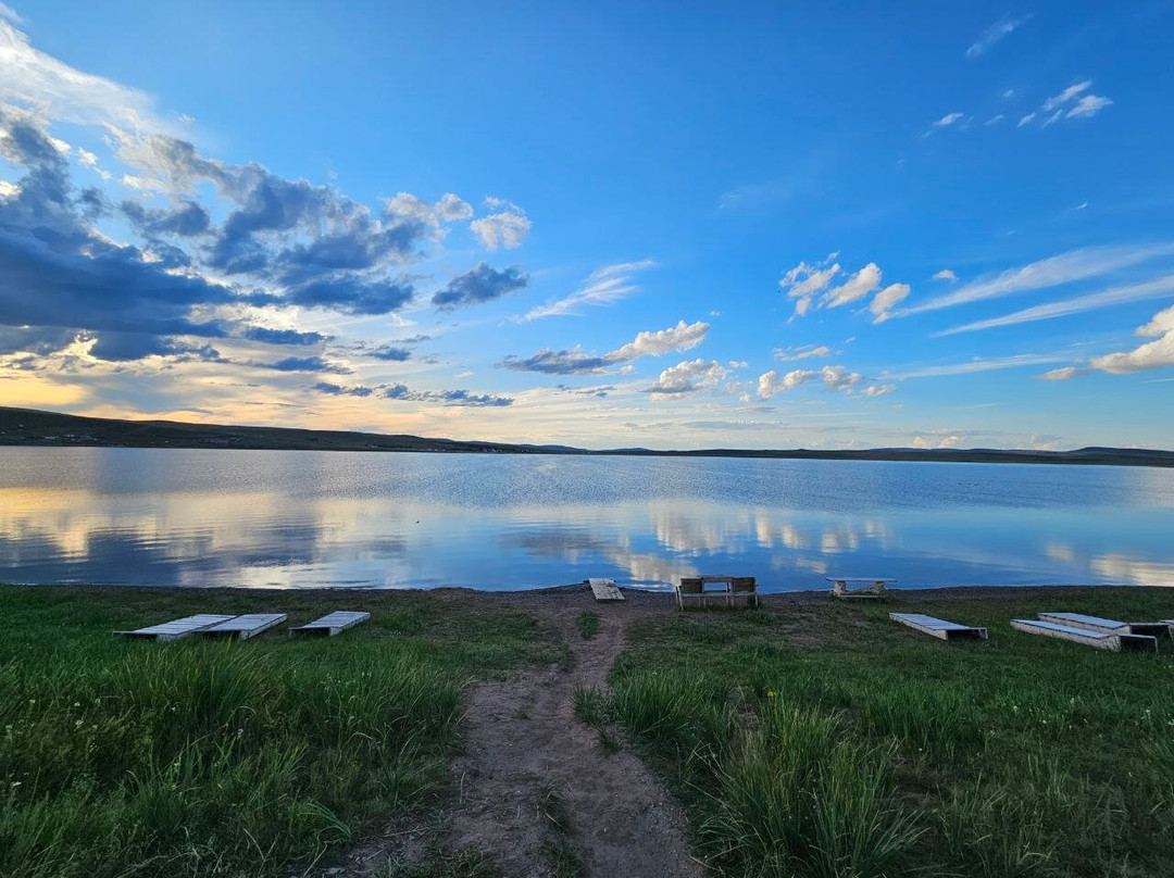 Lake Tus-Iyus必去景点
