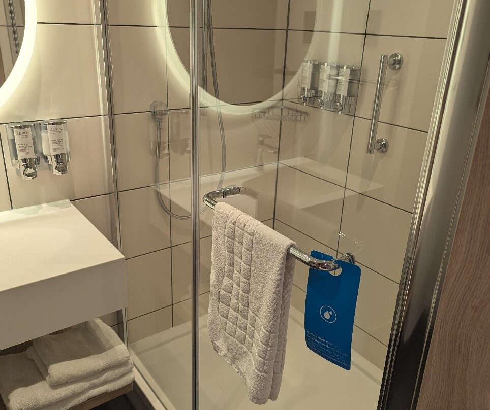 Hampton By Hilton Rochdale主图