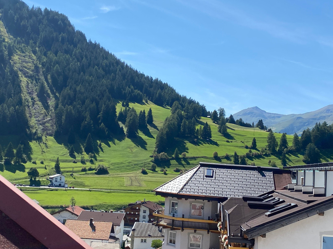 Gasthof Zum Goldenen Lowen主图