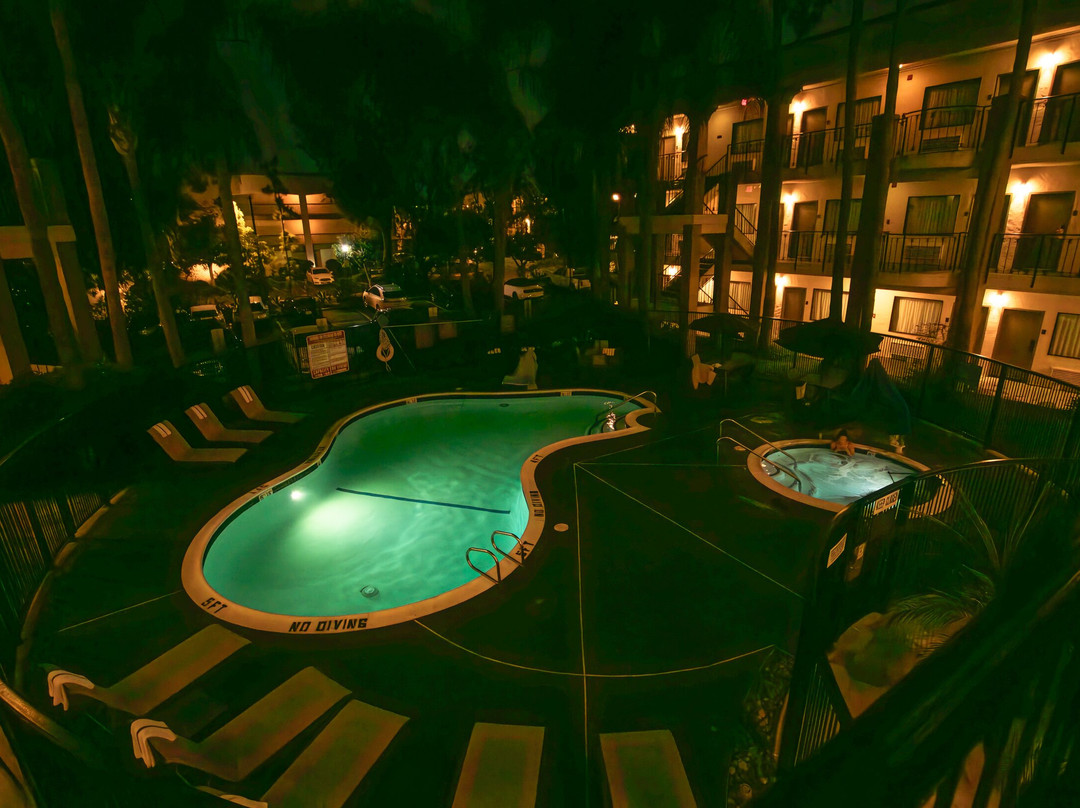 Comfort Inn & Suites Orange County John Wayne Airport主图