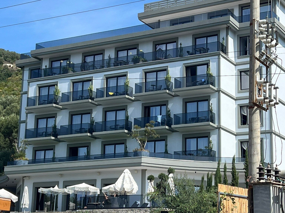 Mazarine Hotel主图