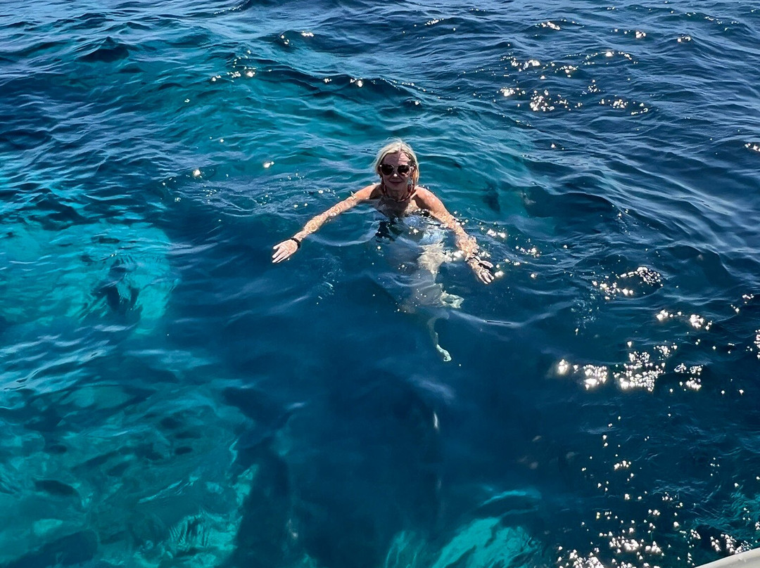 Catamaran Paros-Piso Livadi必去景点