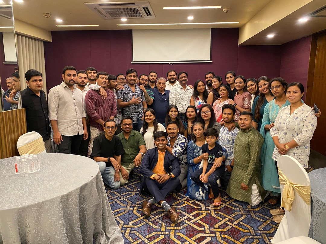 拉杰果德马拉萨萨罗瓦尔酒店主图