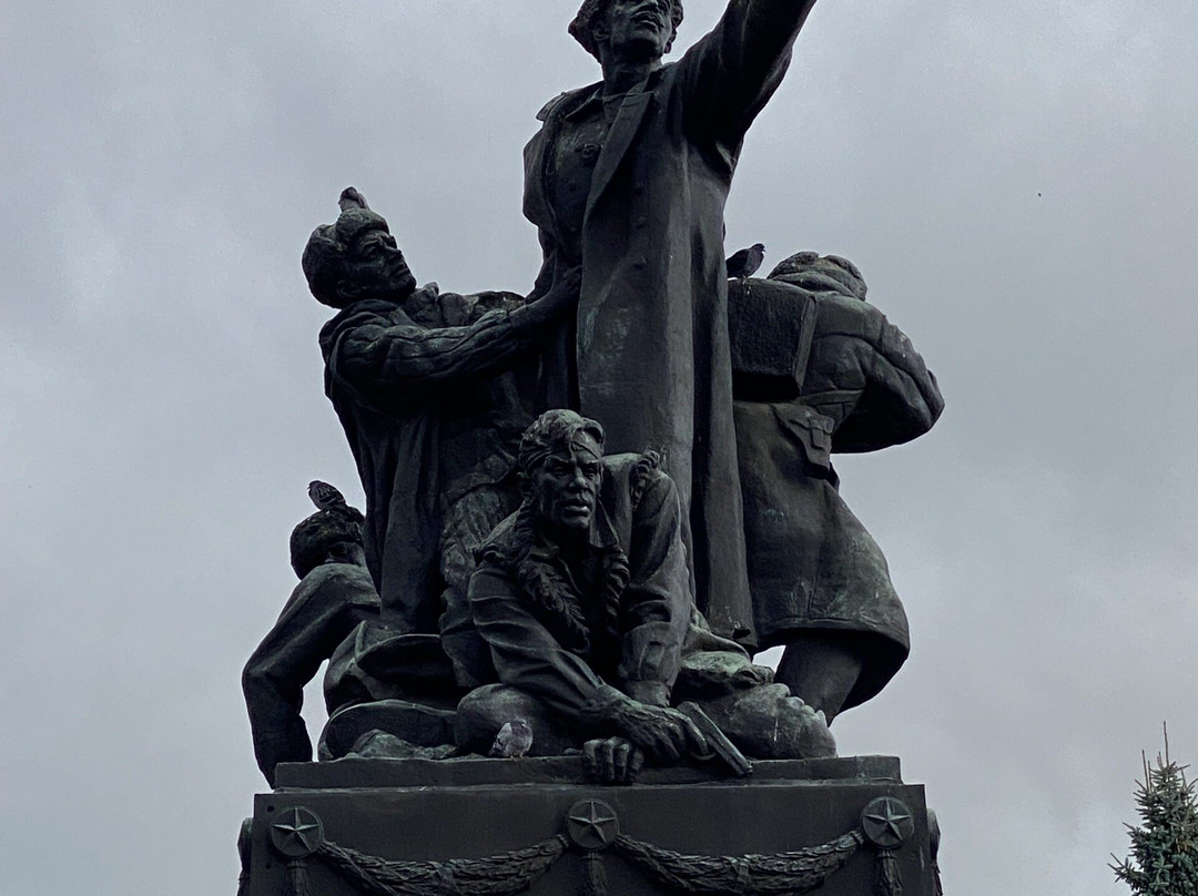 Monument to General Yefremov-Vyazma必去景点